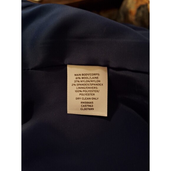 Figure‎ Flattering Classiques Entier Navyl Blue Blazer, Size M - Picture 6 of 6